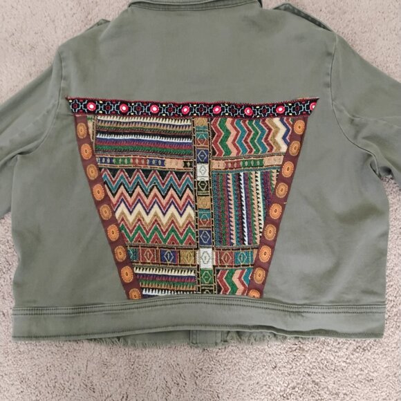 Design Wonderly Woman's Green Denim Jacket Large Junior Unique design of back - Picture 8 of 12